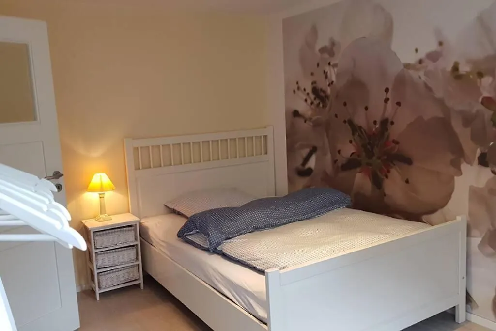 2 Zimmer-Einliegerwohnung Am Flughafen Schoenefeld Berlin Daire